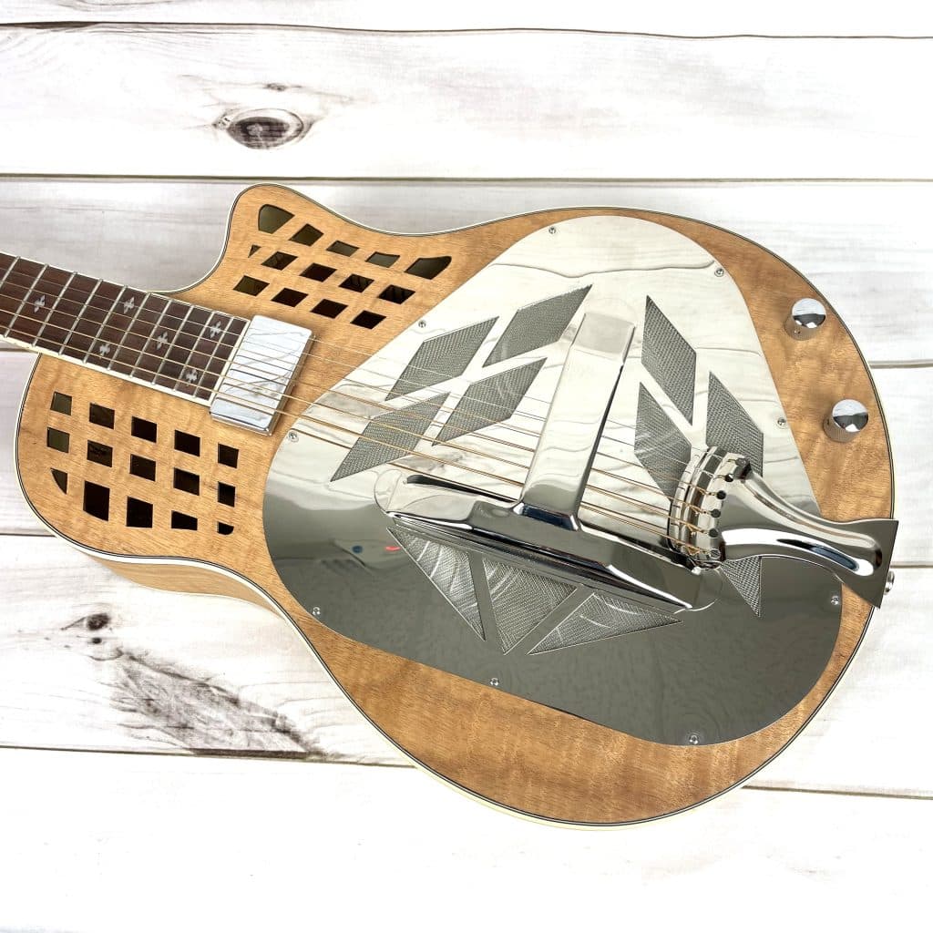 Royall Resonators Flame Maple Natural Finish Tricone Cutaway Resonator With Wide Range Ultra