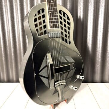 Royall #231914 ST Trifecta Classic Gun Metal Finish Brass Tricone With Pickup