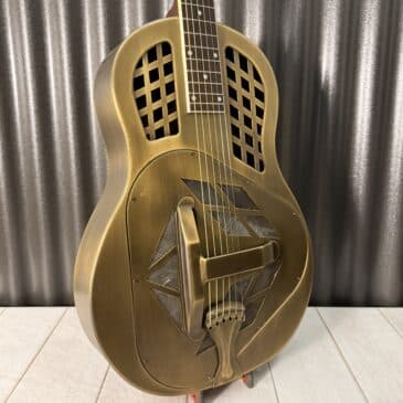 Royall #220541 FS Trifecta Classic Antique Bronze Tricone Resonator Guitar