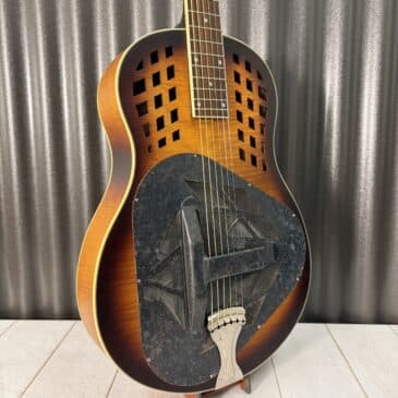 Royall 26153 Trifonium Flame Maple Smokeburst Finish Custom Tricone Resonator